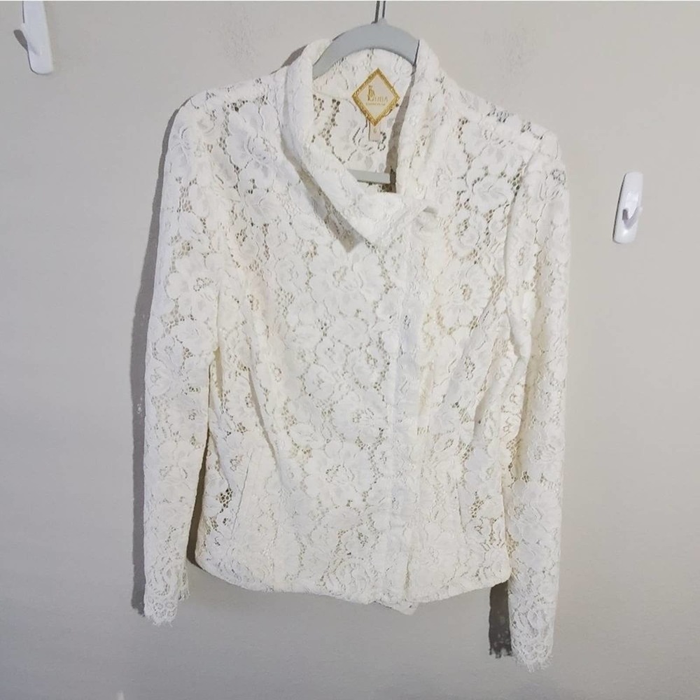 Luba by Hannah Payne white lace structured‎ jacket